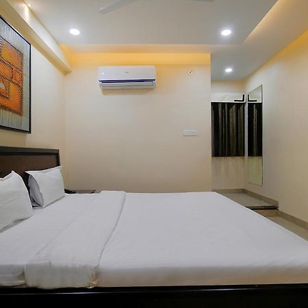 FabHotel Imperial Regency Indore Buitenkant foto