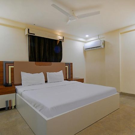 FabHotel Imperial Regency Indore Buitenkant foto