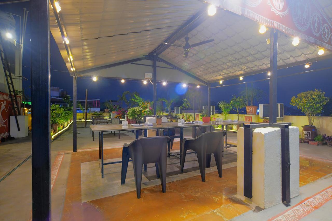 FabHotel Imperial Regency Indore Buitenkant foto