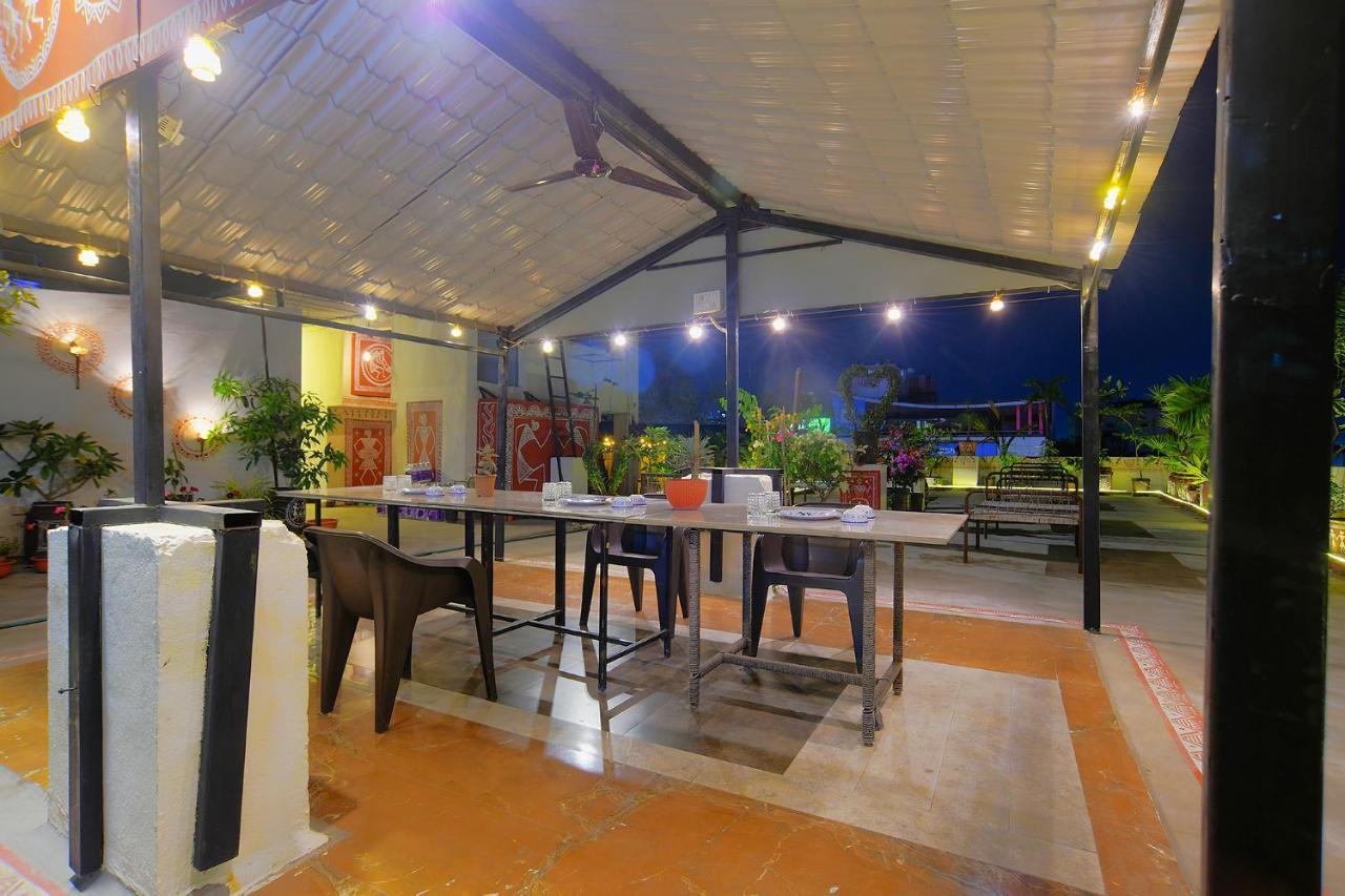 FabHotel Imperial Regency Indore Buitenkant foto