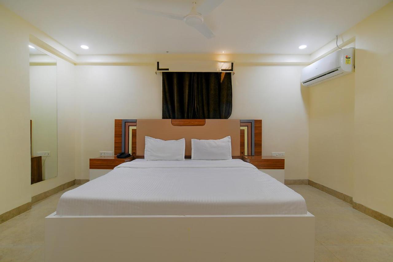 FabHotel Imperial Regency Indore Buitenkant foto