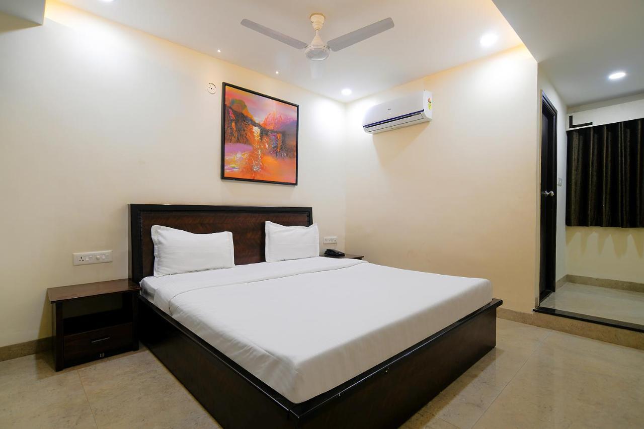 FabHotel Imperial Regency Indore Buitenkant foto