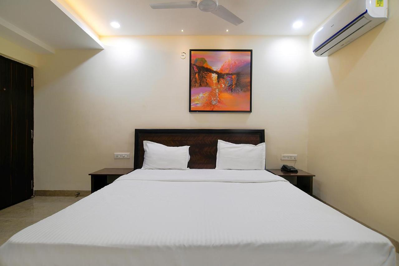 FabHotel Imperial Regency Indore Buitenkant foto